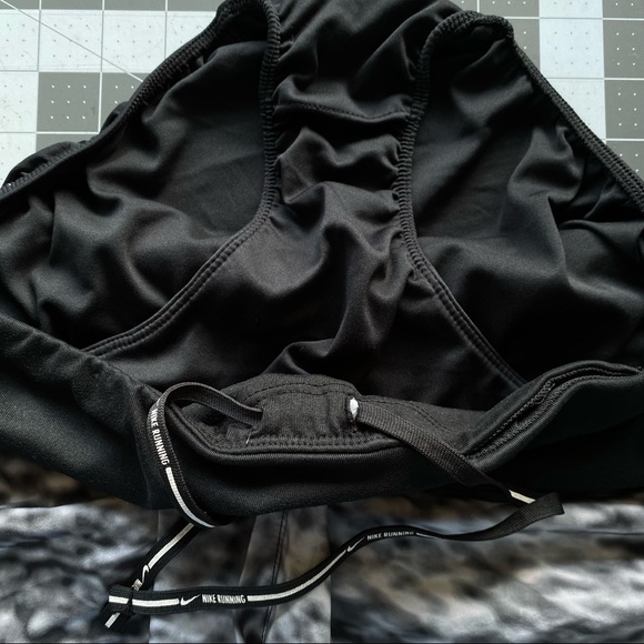 Nike Dri Fit Running Shorts size Small - Picture 6 of 8